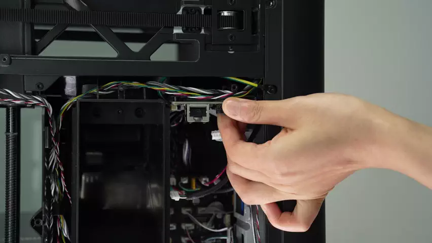 Udtagning af 4-pin-interfacekortet