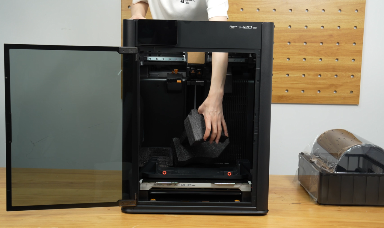 Skummet under AMS 2 Pro fjernes