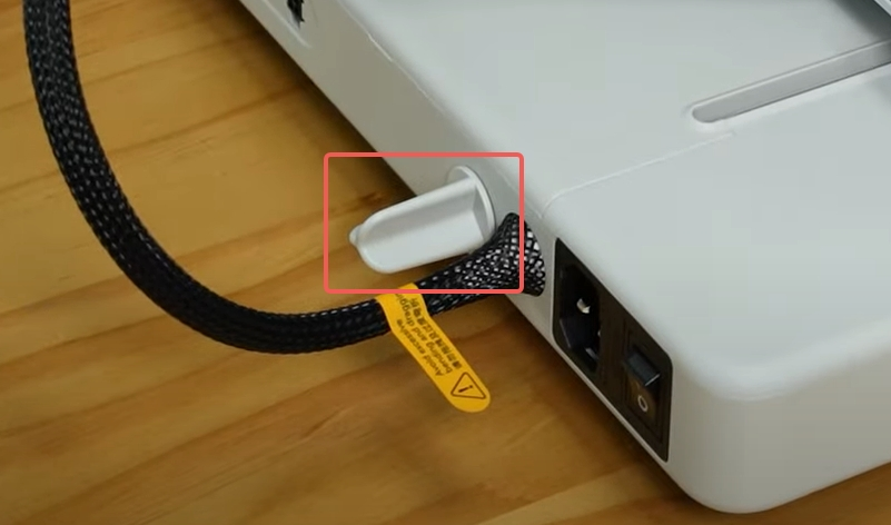 Stopper-version nær varmepladens kabel på nye A1