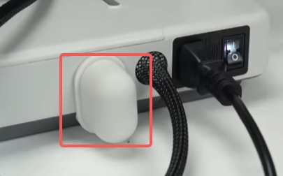 Anden version af stopper nær varmepladens kabel