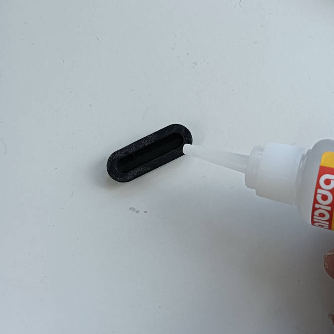 Dryp sekundlim paa kanten af stoettefoden