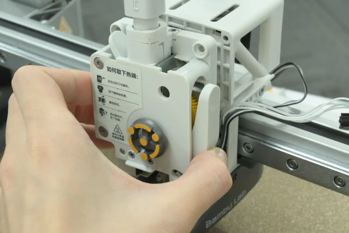 Ekstrudermodulet fjernes fra toolhead
