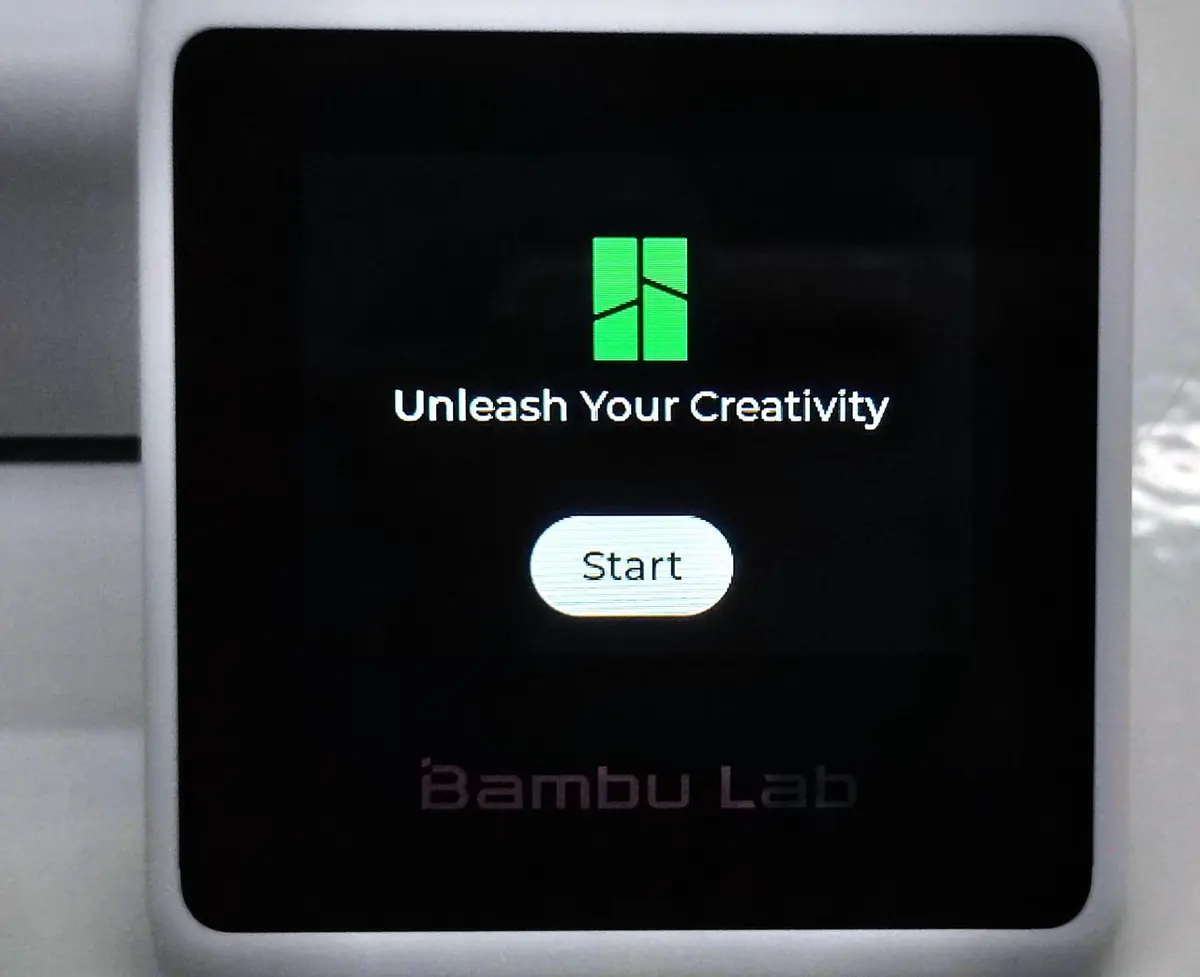 A1 mini opstartsskærm med Bambu Lab-logo