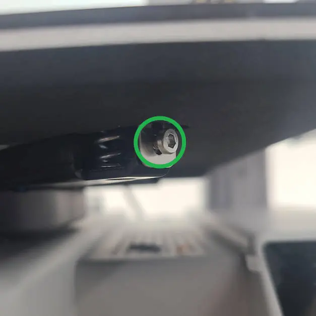 Løsning af varmebedets låseskruer på A1 mini