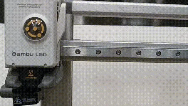 Ekstruderens tandhjul der springer på grund af tilstoppet hotend