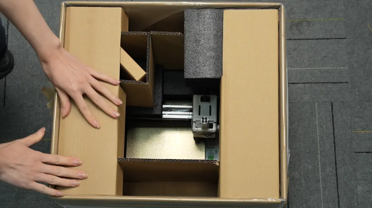 Topkartonen lagt på plads