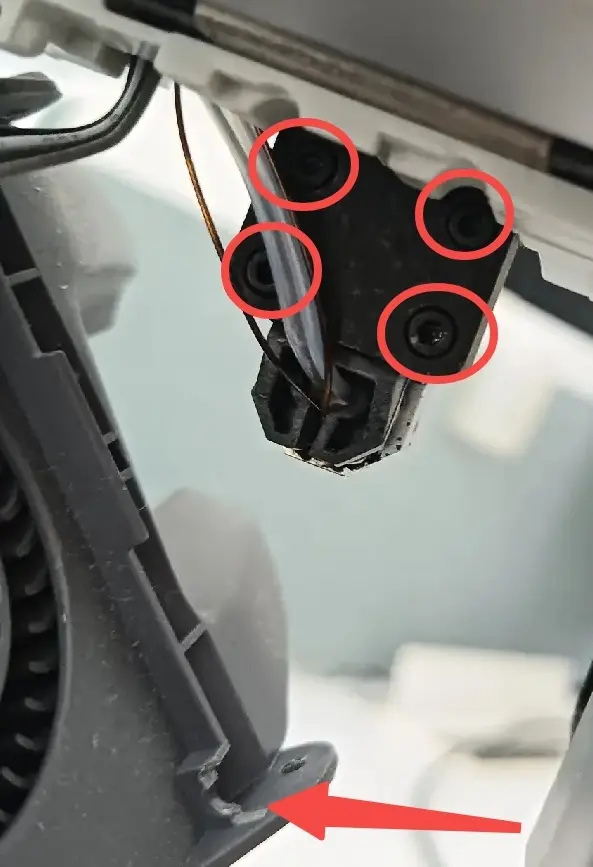 Hotend-varmeenheden afmonteres ved kraftig klumpdannelse