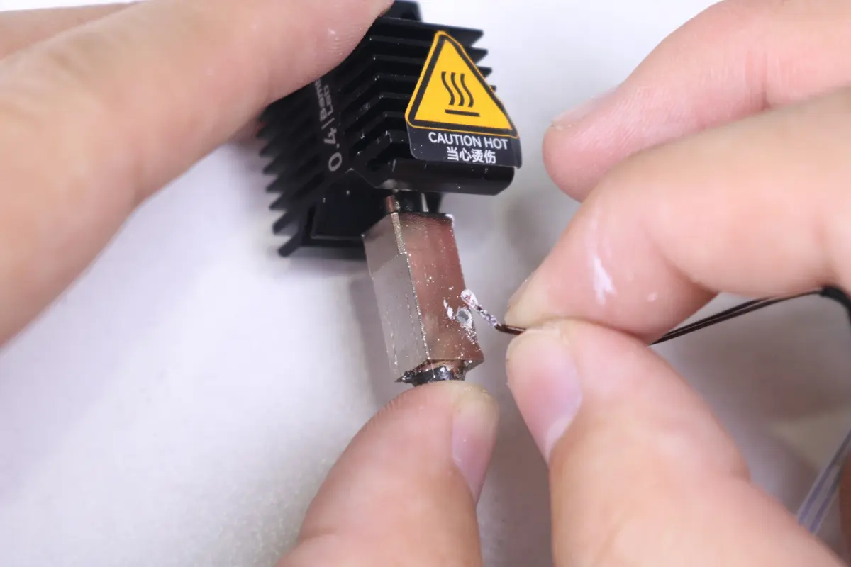Termistoren fjernes fra hotend