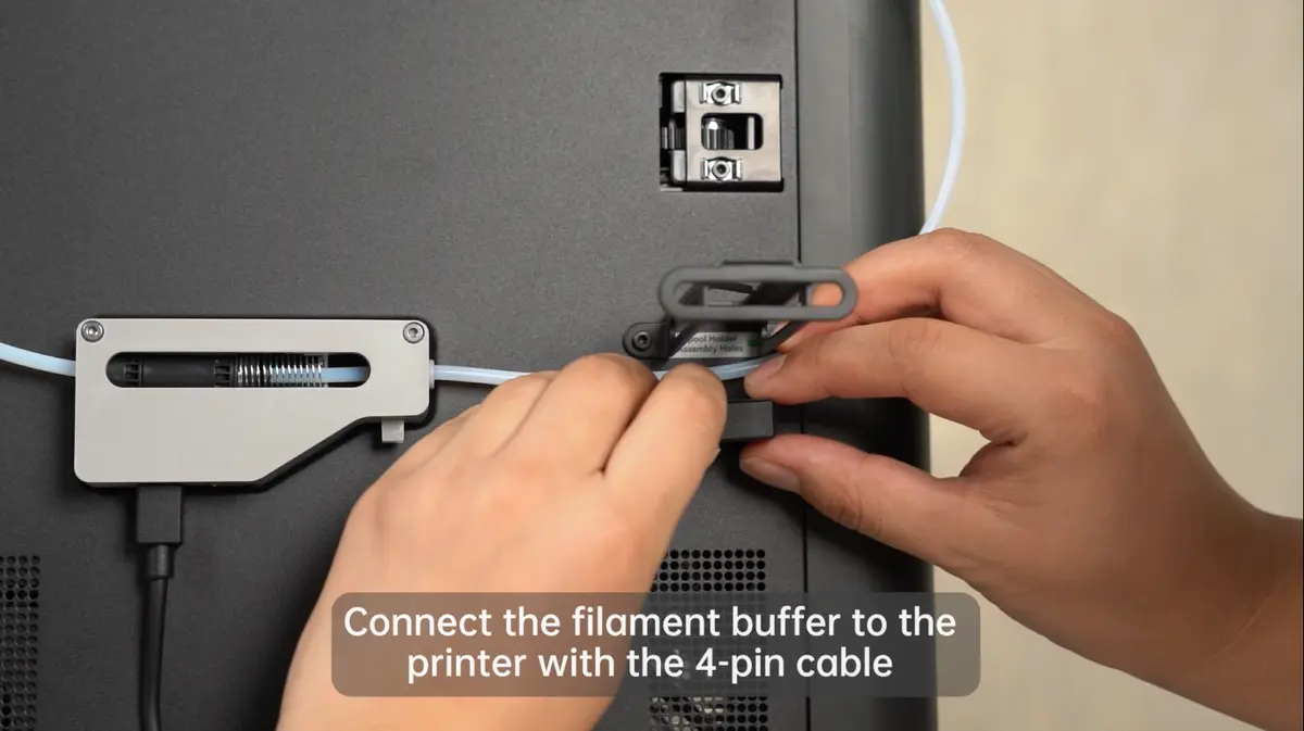4-pin kablet sat i mellem filamentbuffer og printer