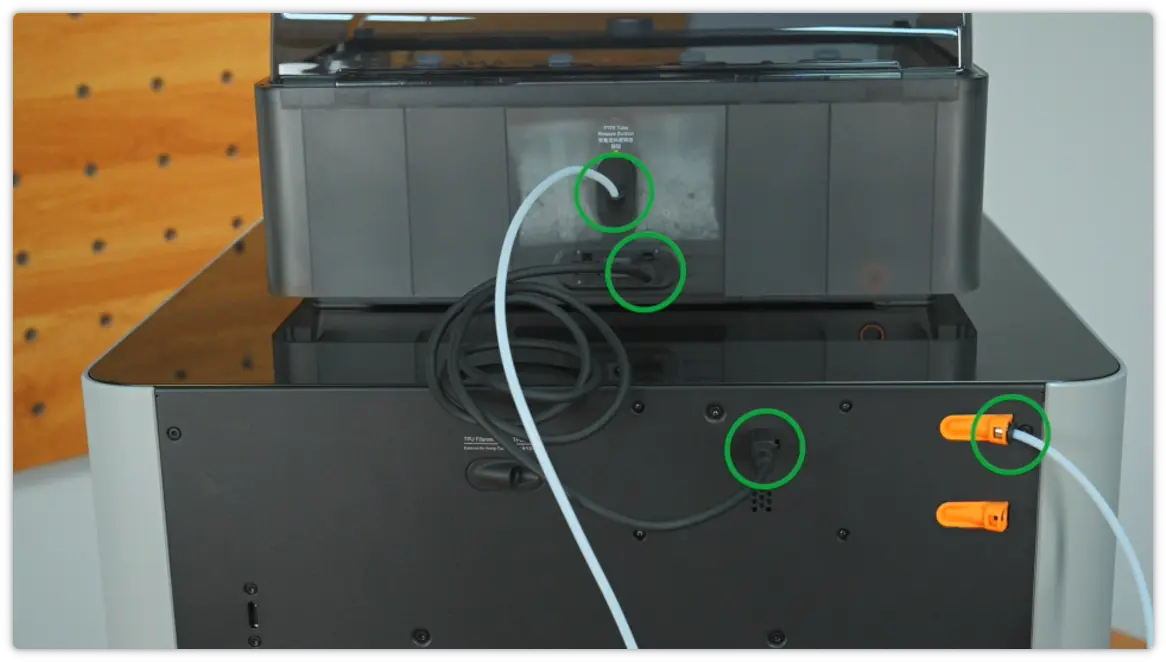 Materialeslange og 6PIN-kabel fjernes fra AMS