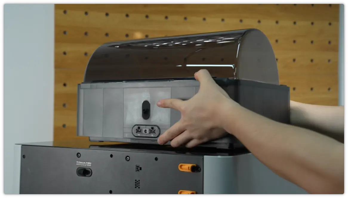 AMS løftes af toppen af printeren
