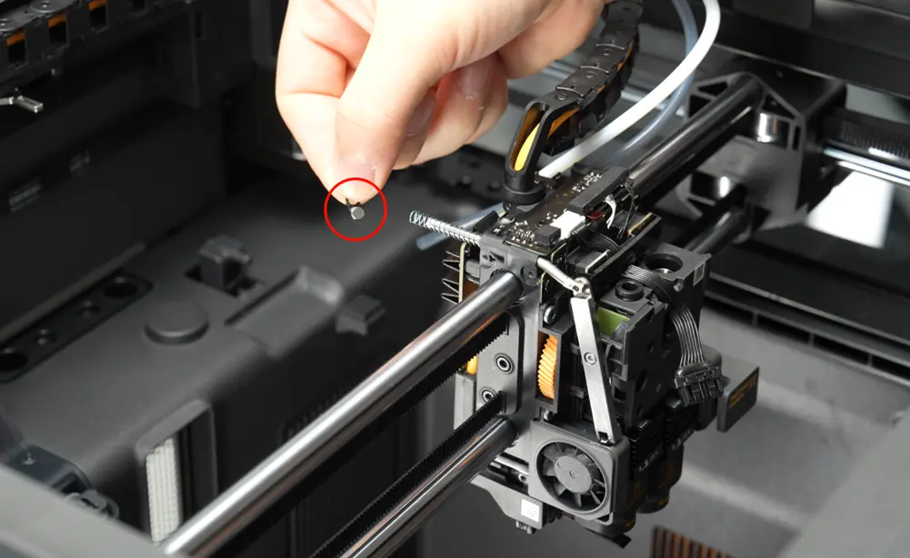 Korrekt retning af filamentsensor-magneten med magneten mod toolheaden og nedad