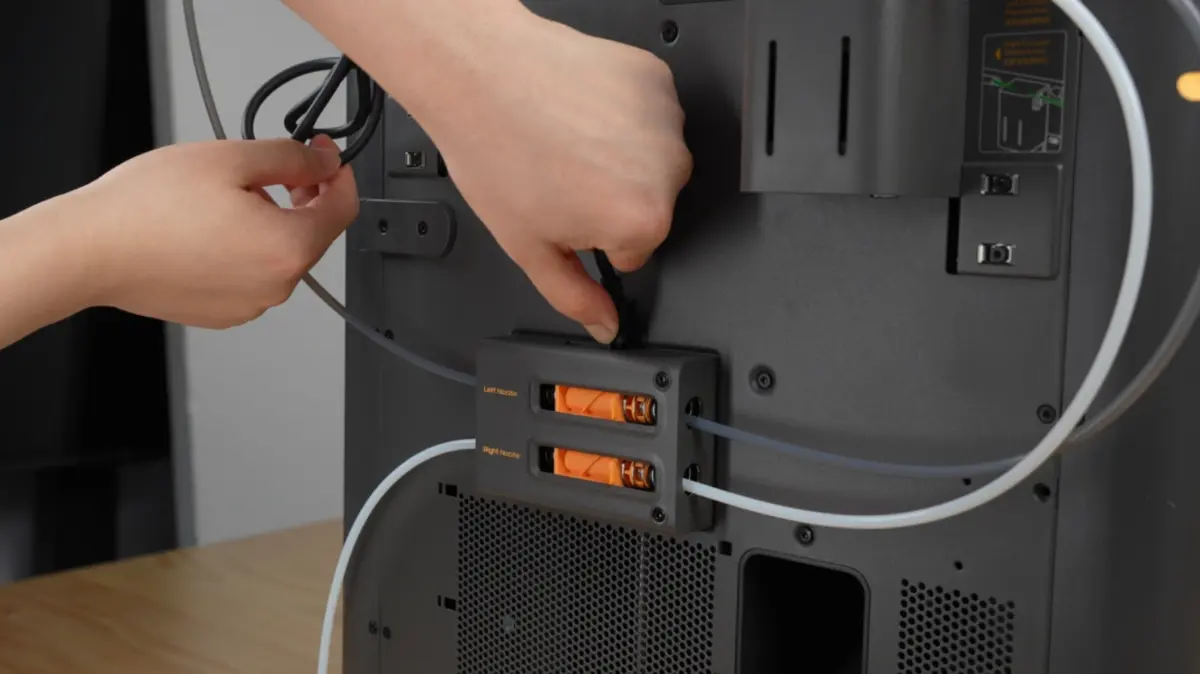 Det 6-benede kabel til AMS 2 Pro afbrydes