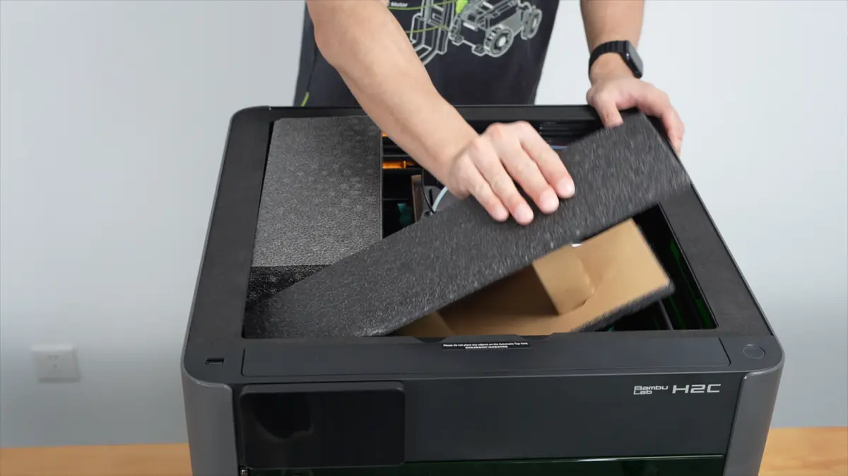 Fjern skumstykker inde i printeren