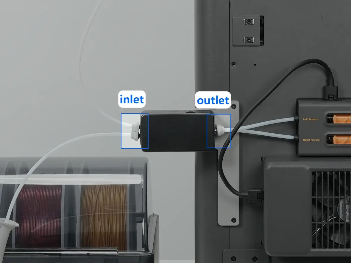 Filament fastsiddende lige før indgangen på filamentskiftet