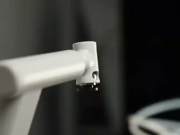 PTFE-slangetilslutning med PTFE-slange monteret