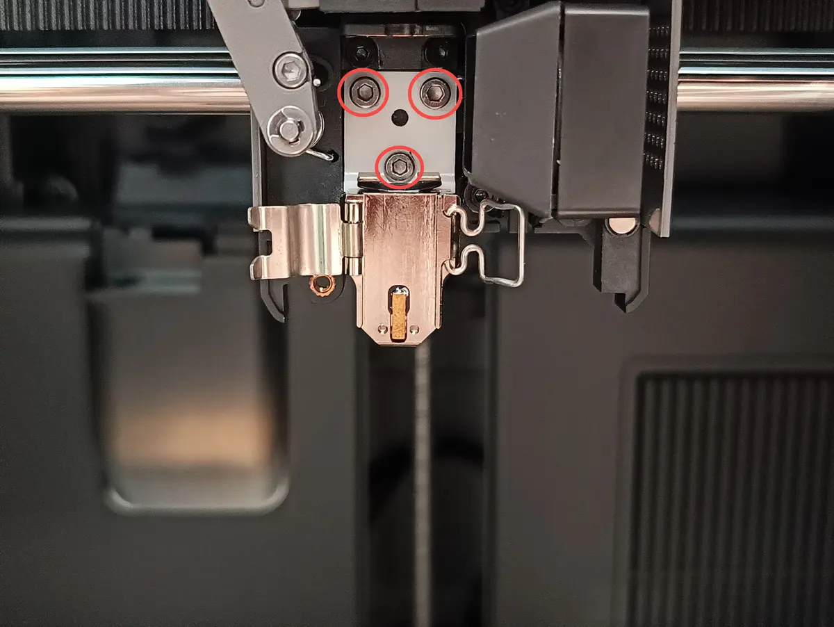 Løsning af skruer på keramikbasen på P2S hotend