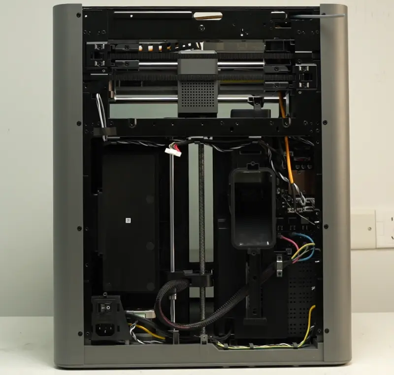 rear_panel_removed_003.png