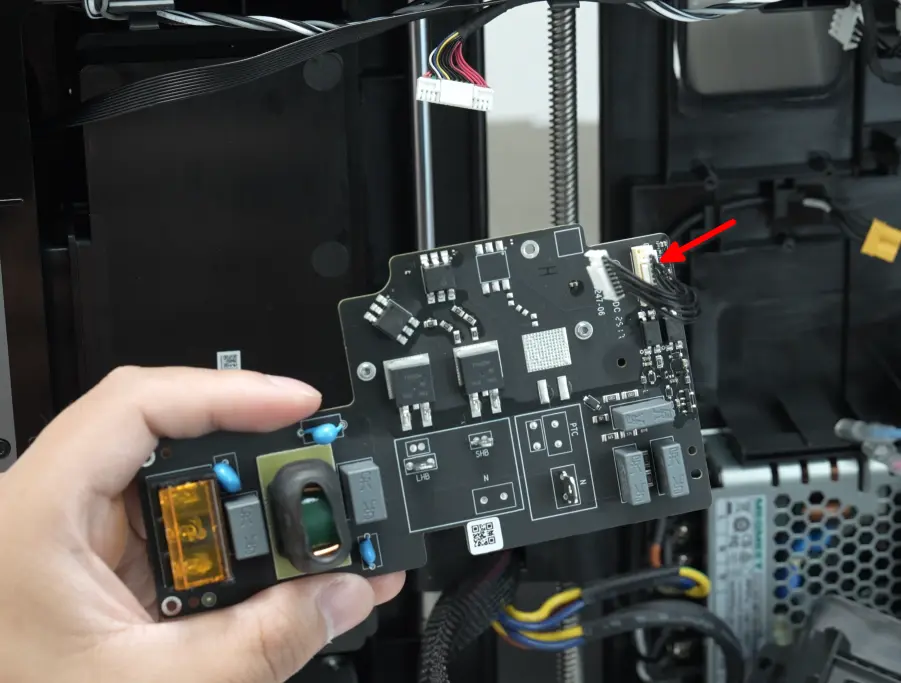 Frakobling af MC-AC-kabel fra AC-kortet på P2S