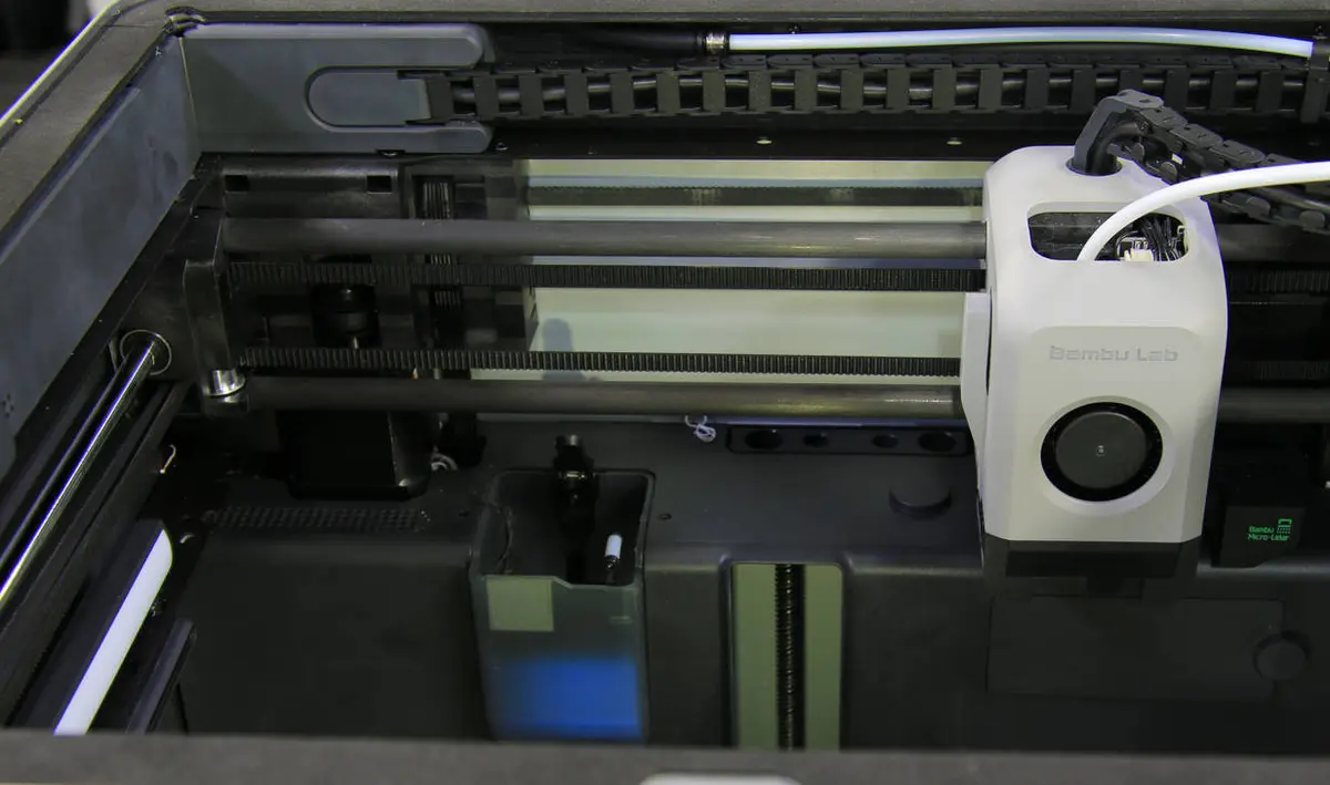 Printer slukket og printhoved flyttet til siden