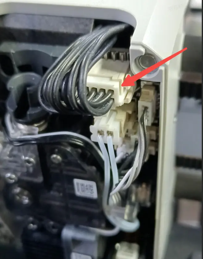 10-pin stik på toolhead der skal genindsættes