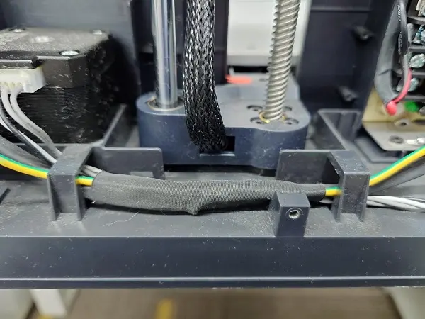 Kabelsamlingens tape fjernes