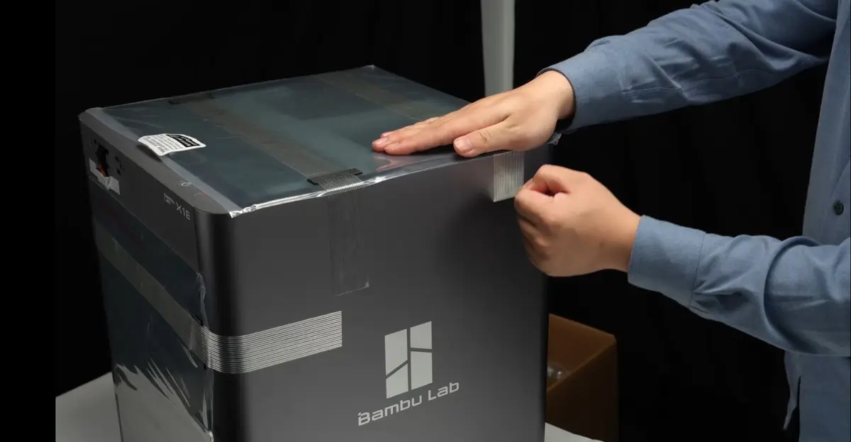Glastopdækslet løftes af printeren
