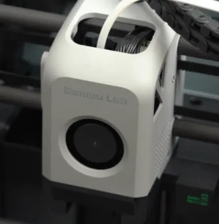 Lukning af front shell assembly'et pa X1/P1-serien med clips korrekt fastlast