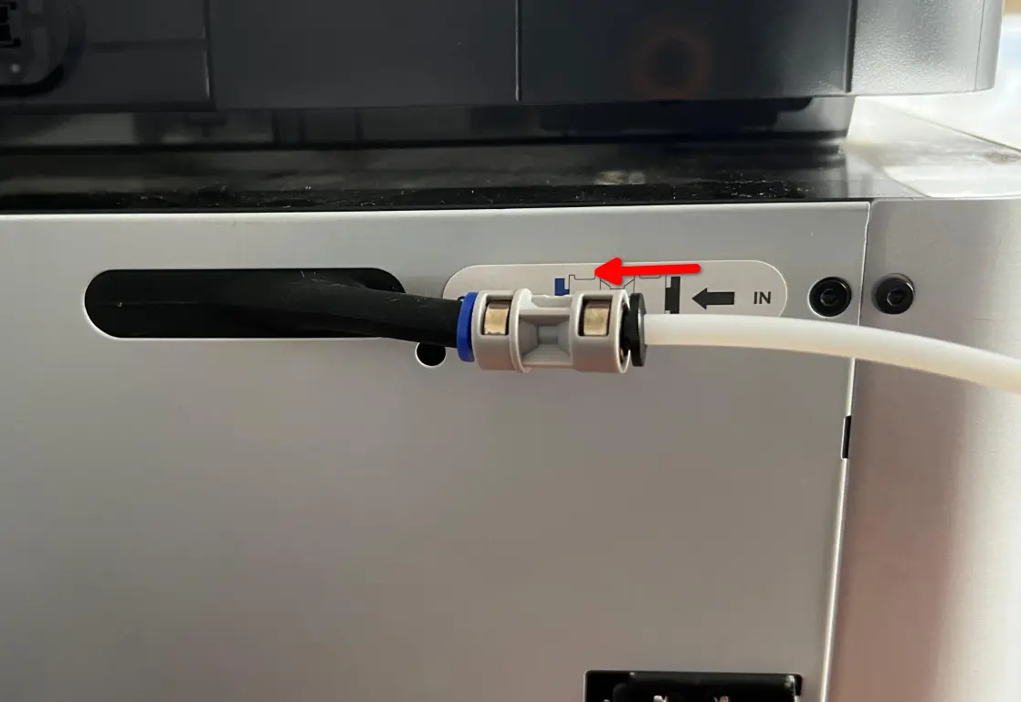 Sæt PTFE-koblingstikket ind i X1C