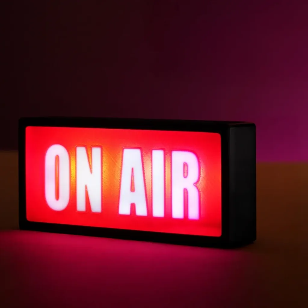 Bambu Lab PLA Translucent: on air-skilt