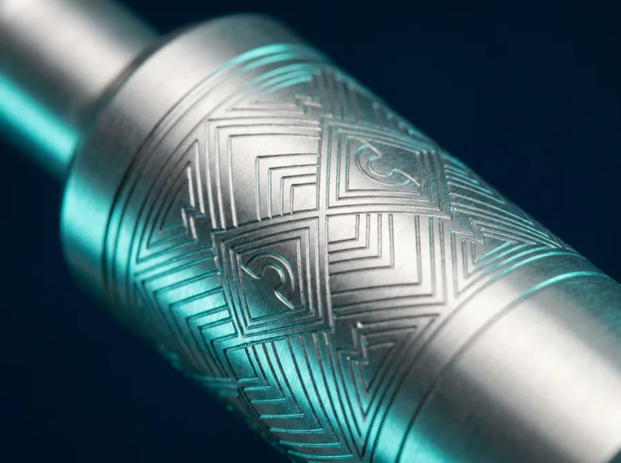 Dyb lasergravering i metalemne