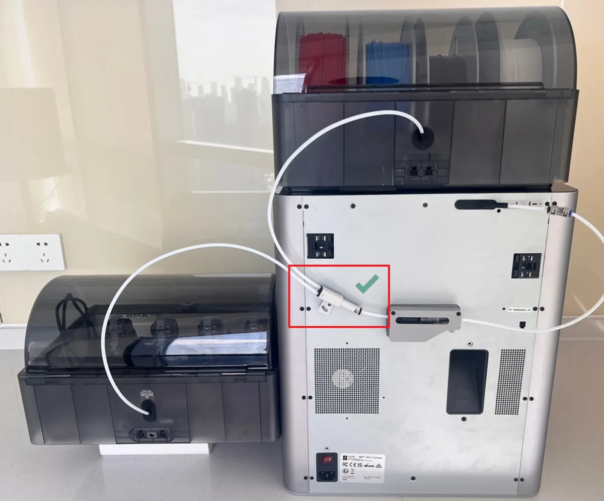 Korrekt: adapter på venstre side af bufferen (X1/P1)