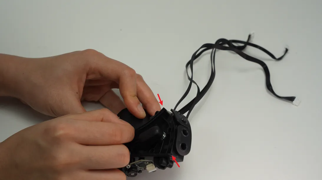 Pakningernes riller flugter med filament-hubbens overkant