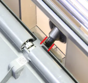 PTFE-slangens silikoneholder flugter med filament-hubbens gennemføringshul