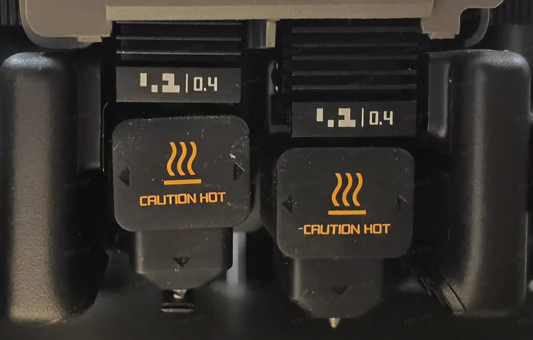 Flow blocker i normal tilstand - i kontakt med dysen lige under hotend