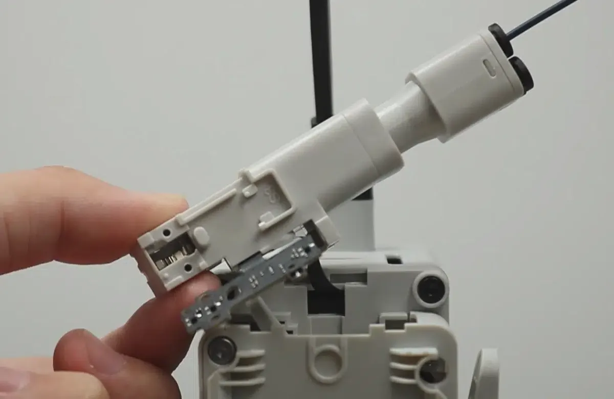 Test af om registreringsmagneten springer tilbage
