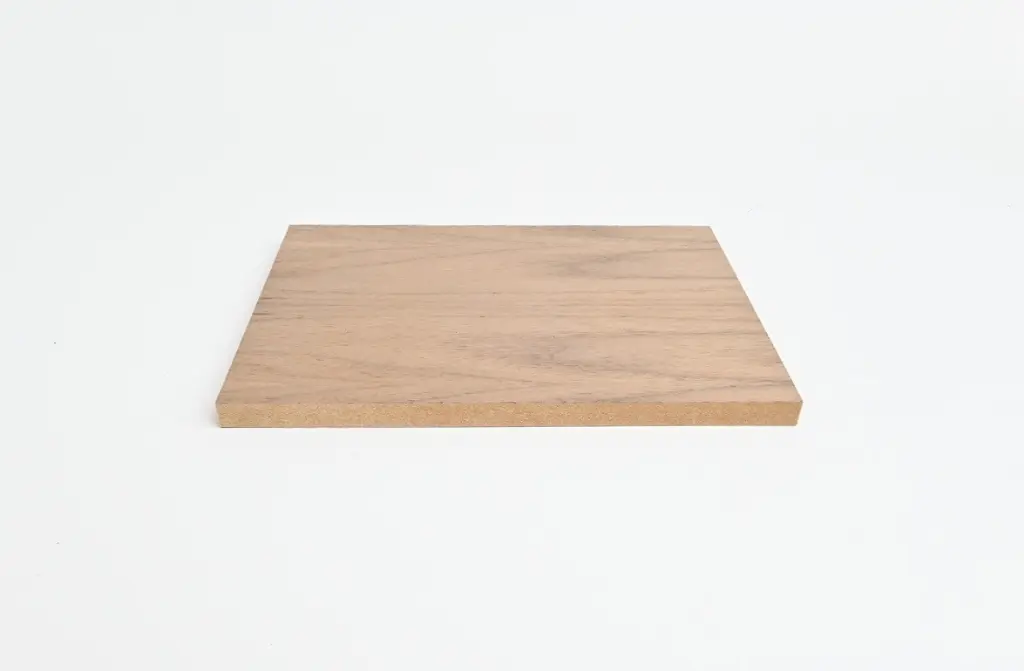 MDF Valnød fineret 6mm